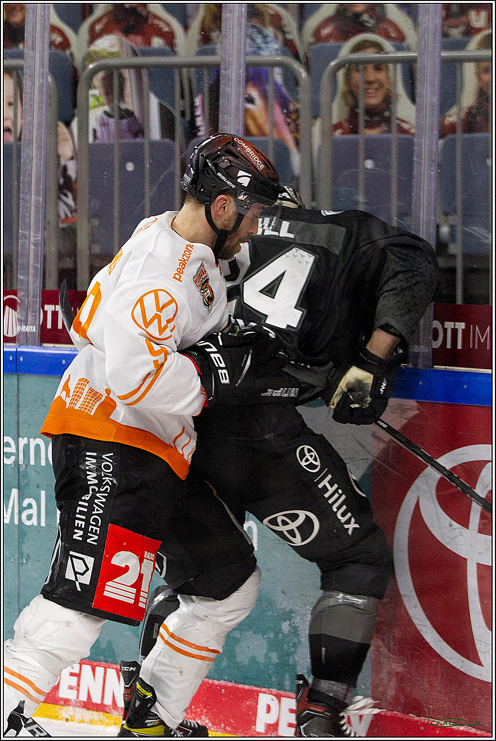 PENNY DEL;  Koelner Haie - Wolfsburg Grizzlys; Koeln, 17.03.2021